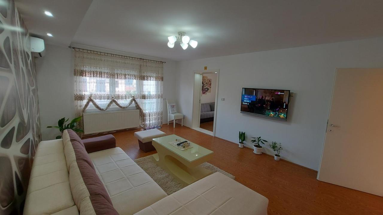 Apartmán Exclusive Paraćin Exteriér fotografie